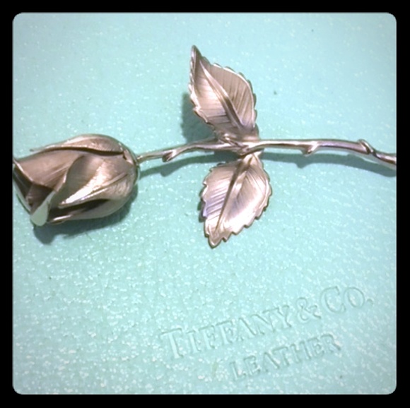 Vintage Jewelry - 🔥 BUNDLE ONLY 🔥Silver Vintage Rose Brooch